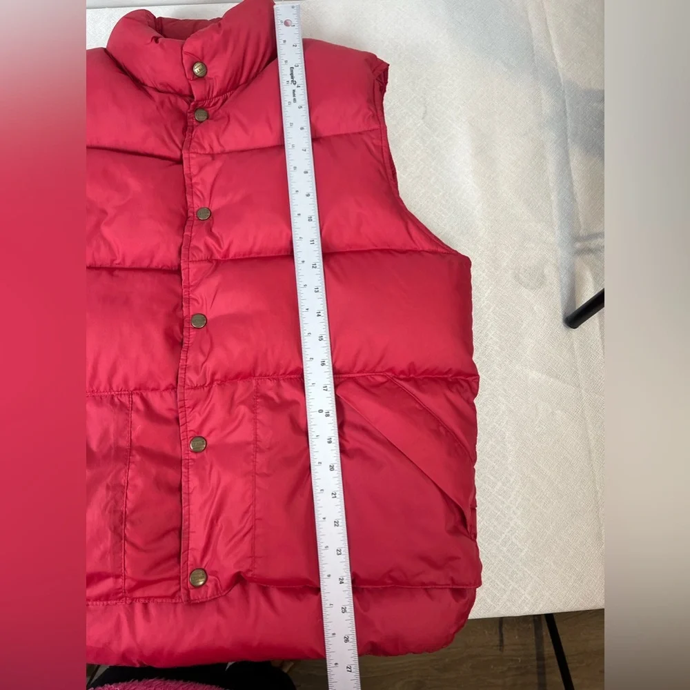 L.L. Bean Red Puffer Vest Size unknown measurement’s in photos - Picture 4 of 10